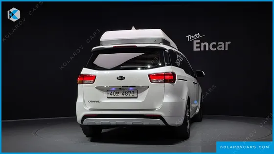 KIA CARNIVAL 9-SEATER PRESTIGE