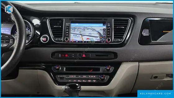 KIA CARNIVAL 9-SEATER PRESTIGE