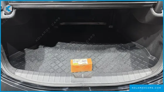 HYUNDAI GRANDEUR HG300 EXCLUSIVE