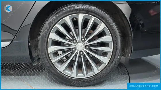 HYUNDAI GRANDEUR HG300 EXCLUSIVE