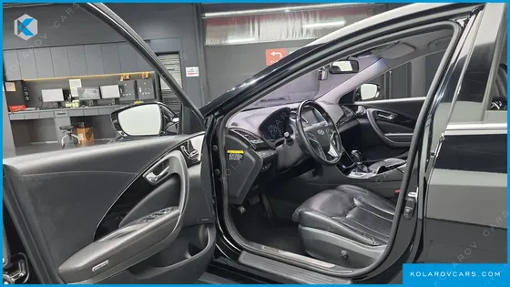 HYUNDAI GRANDEUR HG300 PREMIUM