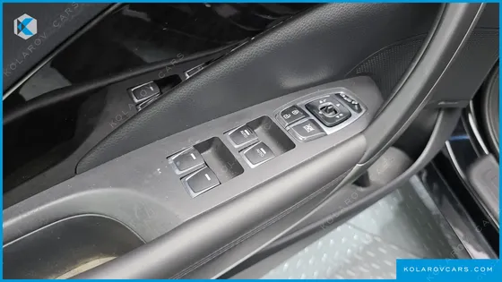 HYUNDAI GRANDEUR HG300 PREMIUM