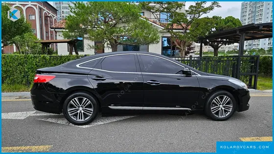 HYUNDAI GRANDEUR HG240 MODERN