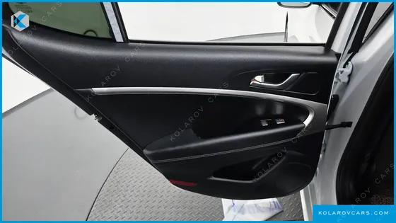 GENESIS G70 GASOLINE 3.3T 2WD