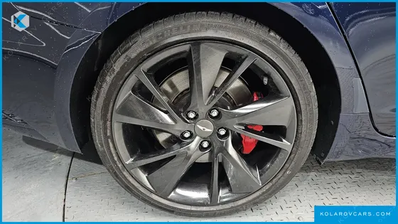 GENESIS G70 GASOLINE 3.3T 4WD