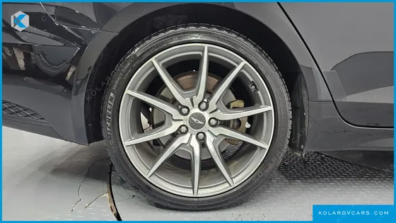 GENESIS G70 GASOLINE 3.3T 4WD