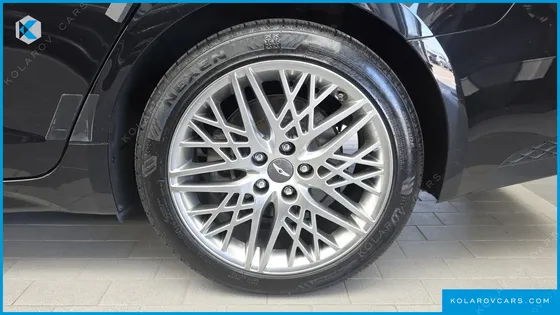 GENESIS G70 GASOLINE 2.0T 4WD
