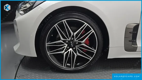 KIA STINGER 2.5 AWD MASTERS
