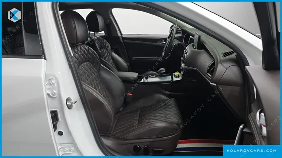 KIA STINGER 2.5 AWD MASTERS