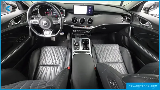 KIA STINGER 2.5 AWD MASTERS