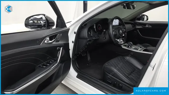 KIA STINGER 2.5 AWD MASTERS