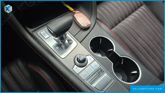 GENESIS G70 GASOLINE 2.5T 2WD