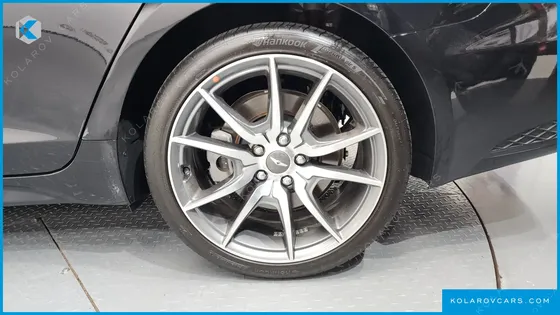 GENESIS G70 GASOLINE 3.3T 4WD
