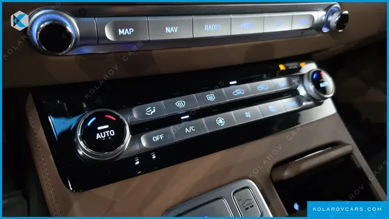 GENESIS G90 3.3 T AWD