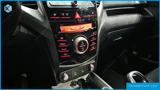 KGM - SSANGYONG TIVOLI LX 2WD