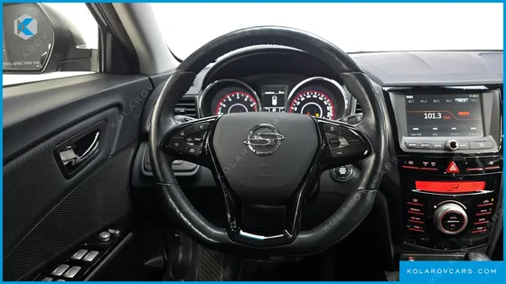 KGM - SSANGYONG TIVOLI LX 2WD