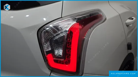 KGM - SSANGYONG TIVOLI LX 2WD