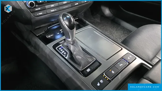 HYUNDAI GENESIS G330 MODERN AWD