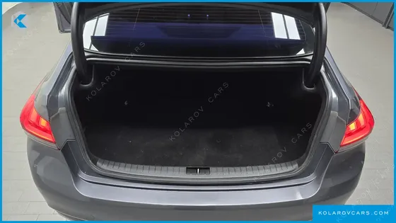 HYUNDAI GENESIS G330 MODERN AWD