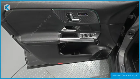 MERCEDES EQA EQA250 AMG PACKAGE PLUS