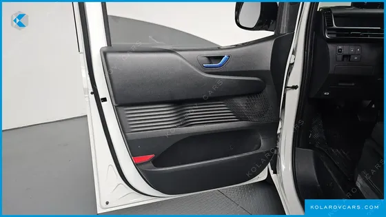HYUNDAI STARIA L3.5 CARGO 3-SEATER