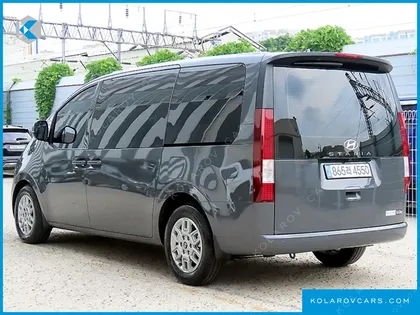 HYUNDAI STARIA L3.5 CARGO 5-SEATER
