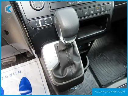 HYUNDAI STARIA L3.5 CARGO 5-SEATER