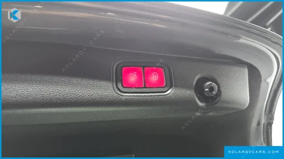 MERCEDES E-CLASS E300 4MATIC AV INTELLIGENT DRIVE