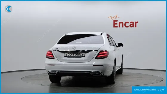 MERCEDES E-CLASS E220D AVANTGARDE