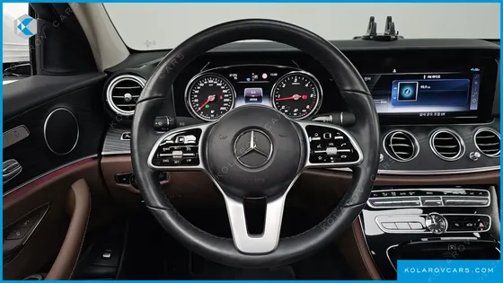 MERCEDES E-CLASS E220D AVANTGARDE