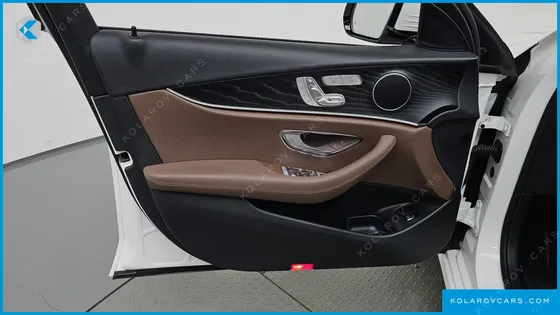 MERCEDES E-CLASS E220D AVANTGARDE