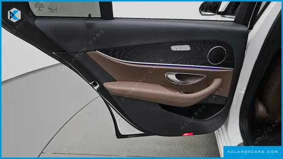 MERCEDES E-CLASS E220D AVANTGARDE