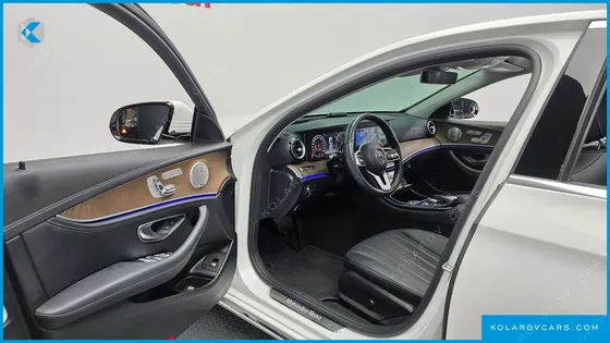 MERCEDES E-CLASS E300 4MATIC EXCLUSIVE