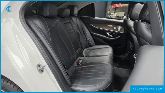 MERCEDES E-CLASS E300 4MATIC EXCLUSIVE