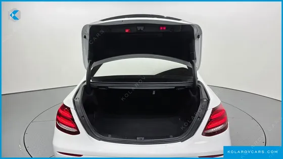 MERCEDES E-CLASS E300 4MATIC EXCLUSIVE