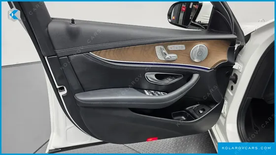 MERCEDES E-CLASS E300 4MATIC EXCLUSIVE