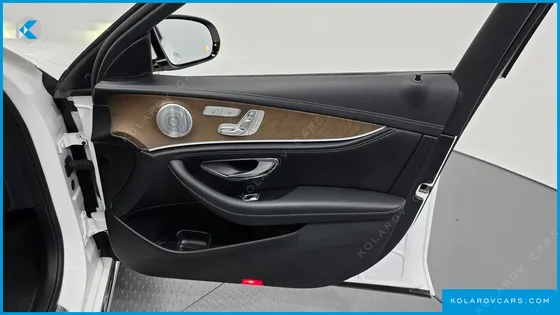 MERCEDES E-CLASS E300 4MATIC EXCLUSIVE
