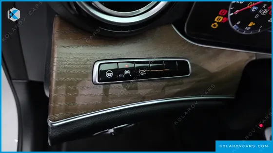 MERCEDES E-CLASS E300 4MATIC EXCLUSIVE