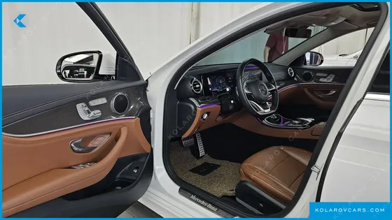 MERCEDES E-CLASS E300 4MATIC AMG LINE