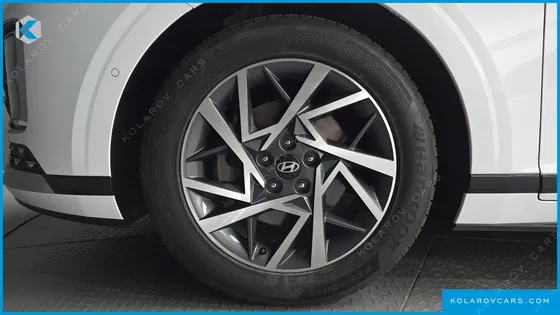 HYUNDAI GRANDEUR 2,5 GASOLINE 2WD