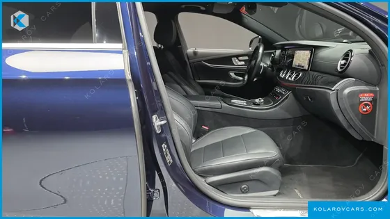 MERCEDES E-CLASS E220D 4MATIC AMG LINE