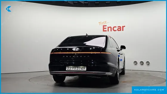 HYUNDAI GRANDEUR 2,5 GASOLINE 2WD