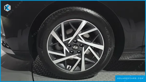 HYUNDAI GRANDEUR 2,5 GASOLINE 2WD