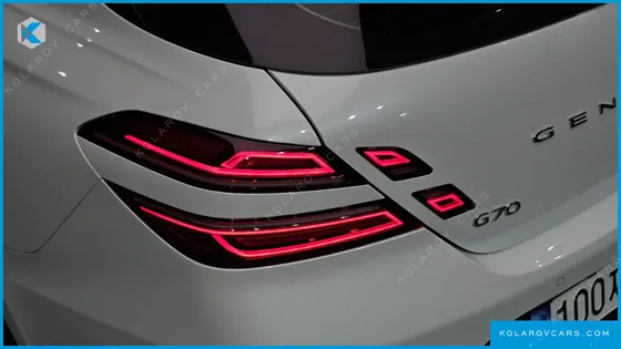 GENESIS G70 GASOLINE 2.0T 2WD