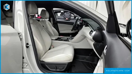 GENESIS G70 GASOLINE 2.5T 2WD