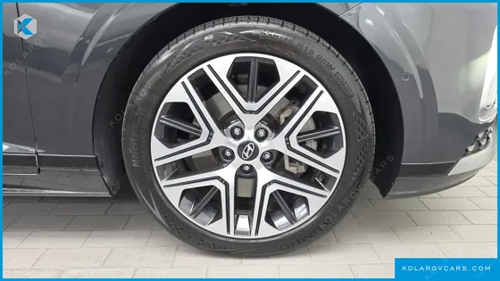 HYUNDAI GRANDEUR 3,5 GASOLINE 4WD
