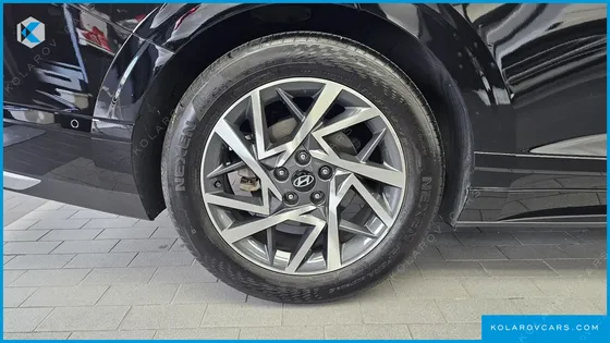 HYUNDAI GRANDEUR 2,5 GASOLINE 2WD