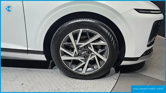 HYUNDAI GRANDEUR 2,5 GASOLINE 2WD