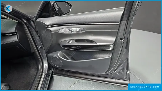 GENESIS GV70 2.5T GASOLINE 2WD