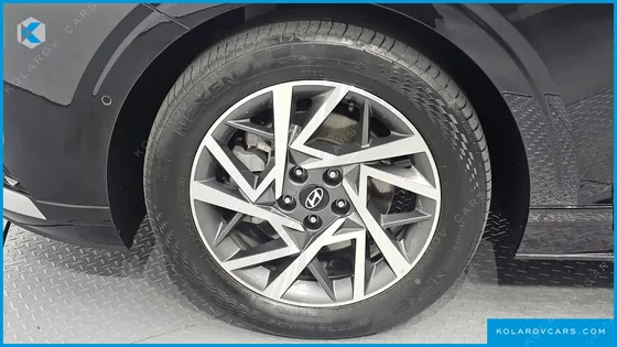 HYUNDAI GRANDEUR 2,5 GASOLINE 2WD
